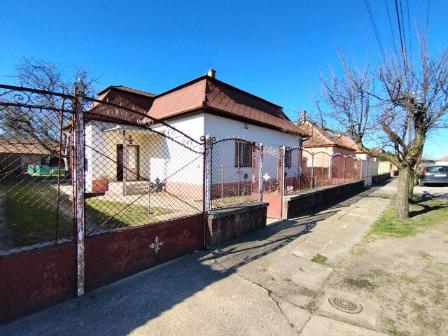 Eladó családi ház, Soltvadkerten 27.5 M Ft, 3 szobás