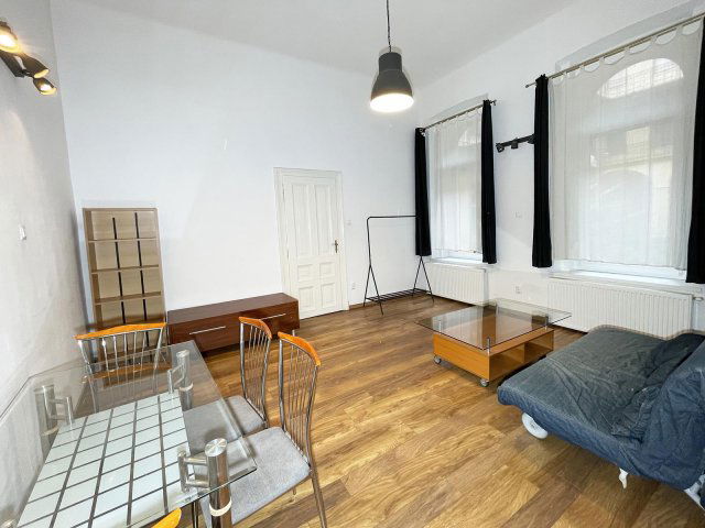 Eladó téglalakás, Budapesten, VI. kerületben 57 M Ft, 2 szobás