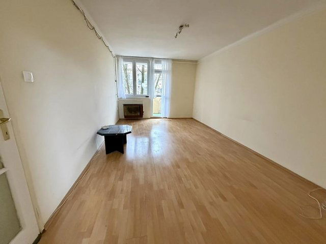 Eladó téglalakás, Vácon 58 M Ft, 2 szobás