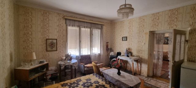 Eladó családi ház, Zalátán 7.5 M Ft, 2 szobás
