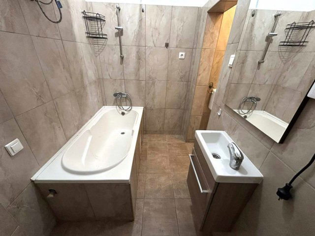 Eladó téglalakás, Szombathelyen 25.9 M Ft, 1 szobás