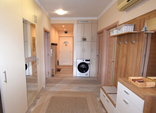 Eladó téglalakás, Debrecenben 77.9 M Ft, 2+2 szobás