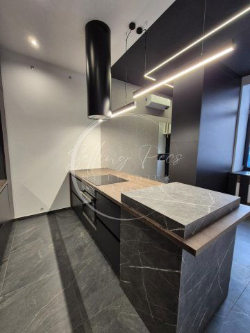 Eladó téglalakás, Pécsett, Búza téren 79.9 M Ft, 2 szobás