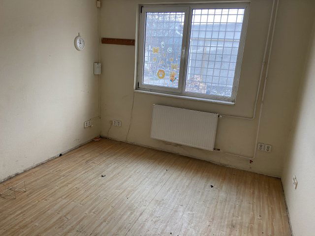 Kiadó ipari ingatlan, Székesfehérvárott, Széchenyi utcában