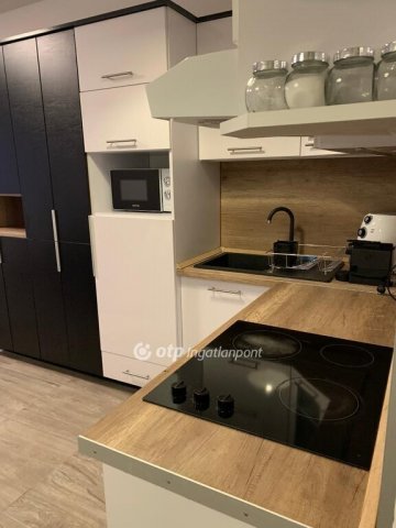 Eladó téglalakás, Debrecenben 59.9 M Ft, 1+1 szobás