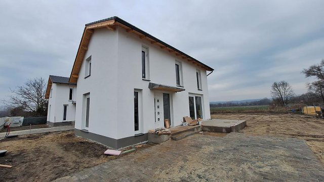 Eladó családi ház, Sződön 116.9 M Ft, 4+1 szobás