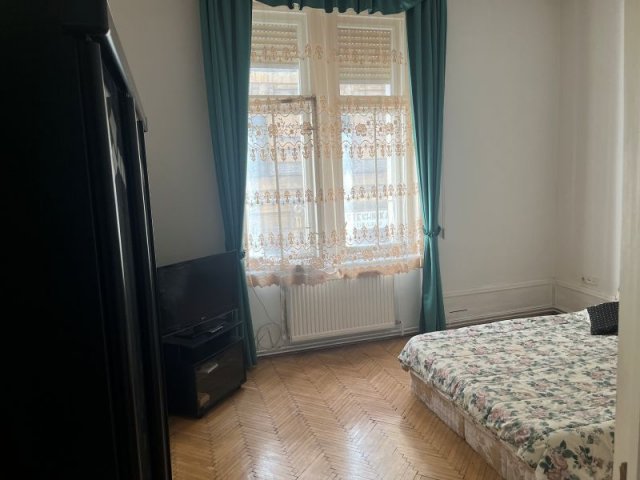 Eladó téglalakás, VIII. kerületben, Bródy Sándor utcában