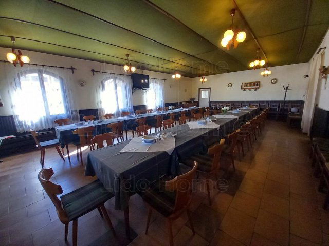Eladó üzlethelyiség, Tápon 35 M Ft, 6 szobás