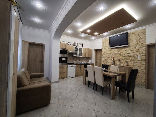 Eladó családi ház, Nagykanizsán 109.9 M Ft, 3 szobás