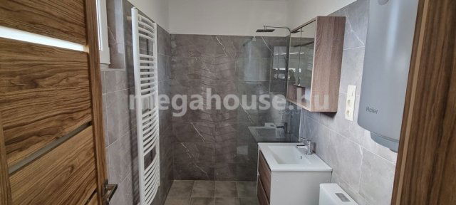 Eladó családi ház, Budaörsön, Ady Endre utcában 68 M Ft