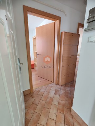 Kiadó téglalakás, albérlet, Pécsett 180 E Ft / hó, 3 szobás