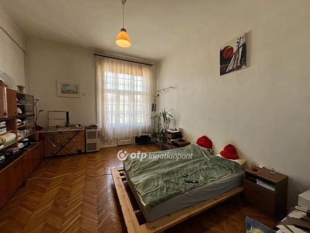 Eladó téglalakás, Budapesten, VIII. kerületben 58.5 M Ft