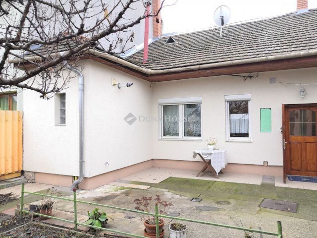 Eladó ikerház, Budapesten, XX. kerületben 54 M Ft, 2 szobás