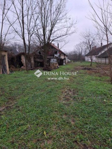 Eladó családi ház, Nagyszokolyon 8.8 M Ft, 2 szobás