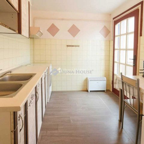 Eladó családi ház, Kecskeméten 19.9 M Ft, 3 szobás