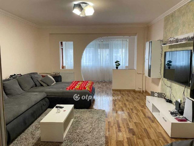 Eladó panellakás, Hajdúszoboszlón 89 M Ft, 3 szobás