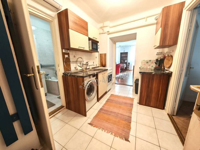 Eladó téglalakás, Szegeden 47.9 M Ft, 2 szobás