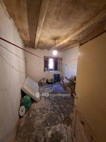 Eladó családi ház, Pocsajon 5.3 M Ft, 2 szobás