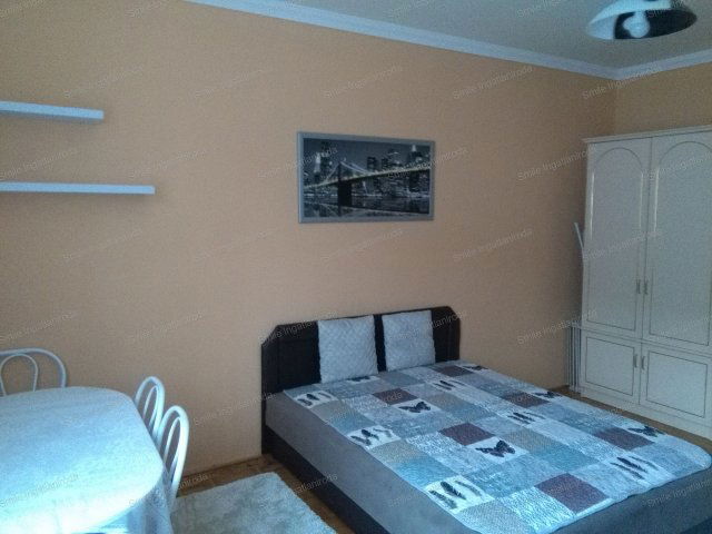 Eladó téglalakás, Nyíregyházán 24 M Ft, 1 szobás