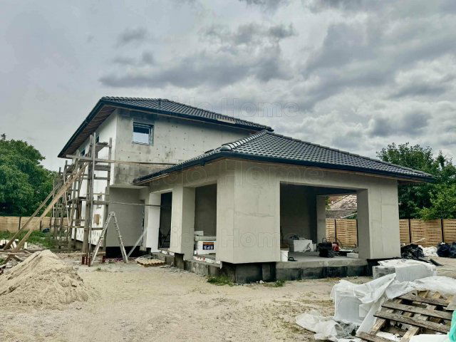 Eladó családi ház, Siófokon 120 M Ft, 3 szobás