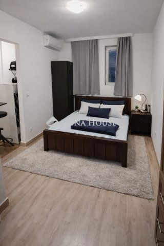 Eladó téglalakás, Budapesten, VI. kerületben, Dessewffy utcában