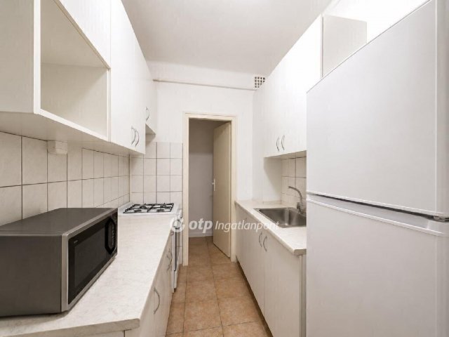 Eladó téglalakás, Budapesten, I. kerületben 74.9 M Ft, 1 szobás