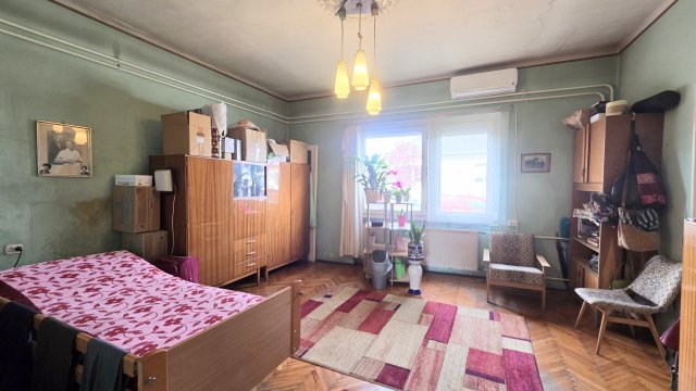 Eladó családi ház, Budapesten, XV. kerületben 79.9 M Ft