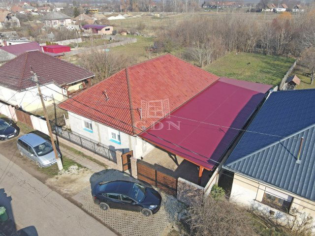 Eladó családi ház, Zsámbokon 47.99 M Ft, 4 szobás