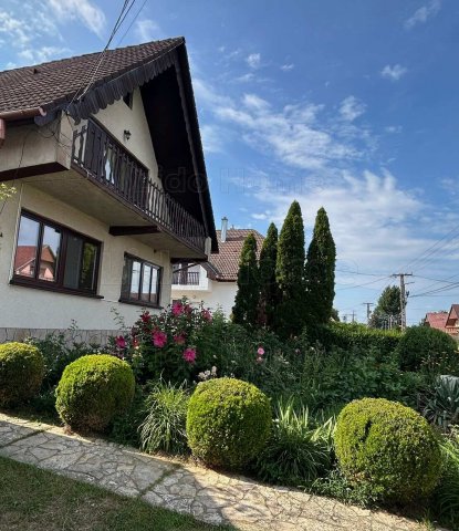 Eladó családi ház, Zalakaroson 83.5 M Ft, 5 szobás