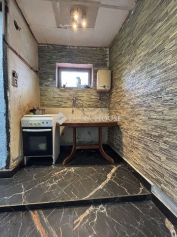 Eladó családi ház, Tápióbicskén 17.4 M Ft, 2 szobás