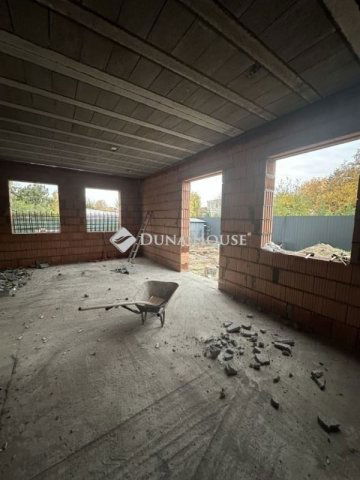 Eladó ikerház, Budapesten, XVIII. kerületben 120 M Ft, 5 szobás