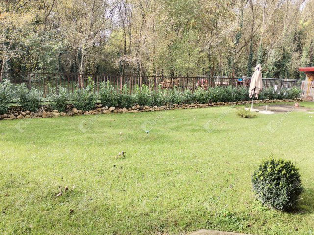 Kiadó téglalakás, albérlet, Tatán 650 E Ft / hó, 5 szobás