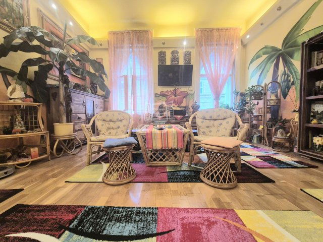 Eladó téglalakás, Budapesten, VII. kerületben 99 M Ft