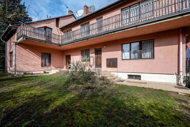 Eladó családi ház, Budapesten, II. kerületben 240 M Ft, 8 szobás