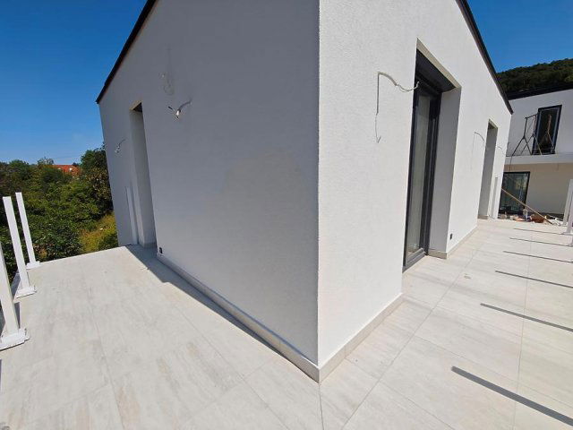 Eladó ikerház, Remeteszőlősön 239 M Ft, 4+1 szobás