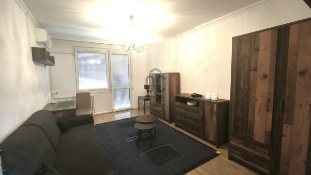 Kiadó panellakás, albérlet, Debrecenben 250 E Ft / hó, 3 szobás