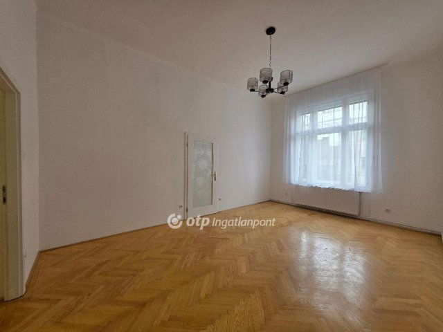 Eladó téglalakás, Budapesten, VIII. kerületben 94 M Ft, 2 szobás