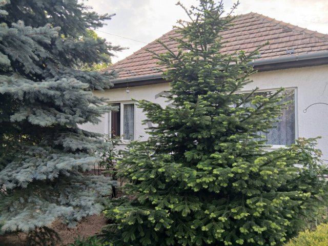 Eladó családi ház, Budapesten, XVII. kerületben 84.9 M Ft