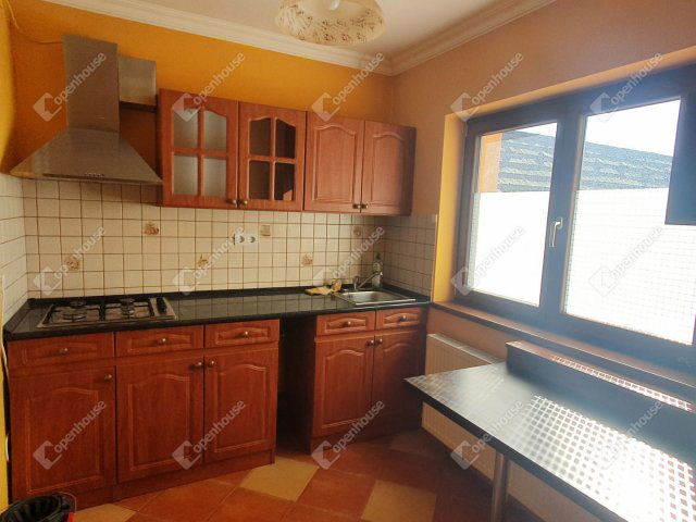 Kiadó üzlethelyiség, Tatán 385 E Ft / hó / költözzbe.hu