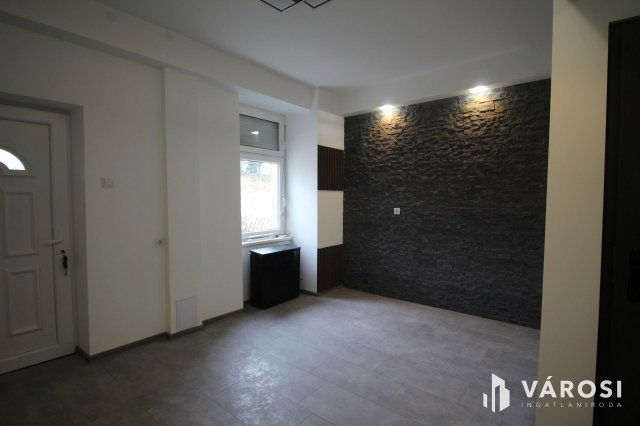 Eladó téglalakás, Szombathelyen 36.9 M Ft, 2 szobás