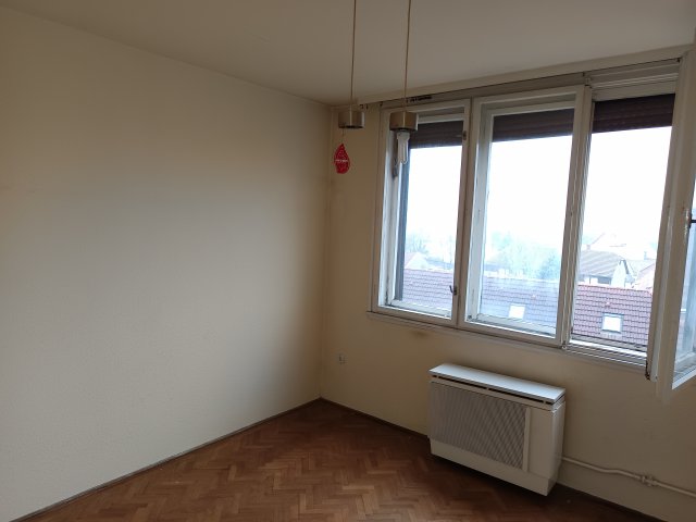 Eladó téglalakás, Kecskeméten 37.5 M Ft, 1+1 szobás