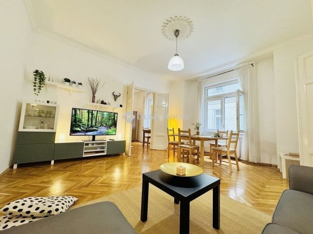 Eladó téglalakás, Budapesten, V. kerületben 119 M Ft, 3 szobás