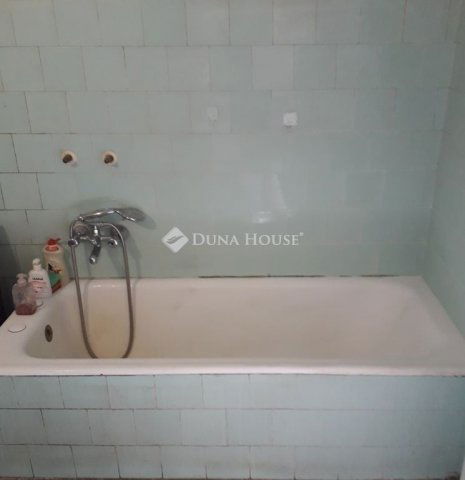 Eladó családi ház, Budapesten, XVII. kerületben 89.9 M Ft