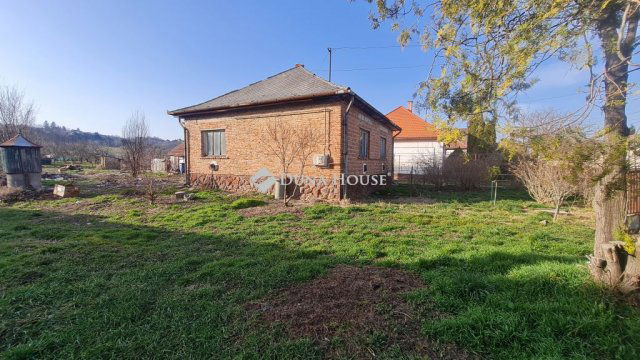 Eladó családi ház, Zalaegerszegen 26 M Ft, 2 szobás