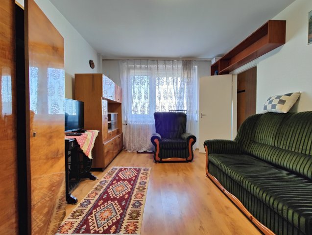 Kiadó panellakás, albérlet, Miskolcon, Középszer utcában