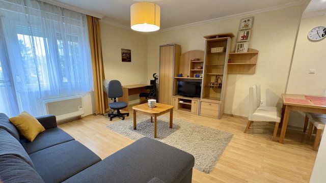 Kiadó téglalakás, albérlet, Debrecenben 220 E Ft / hó, 2 szobás
