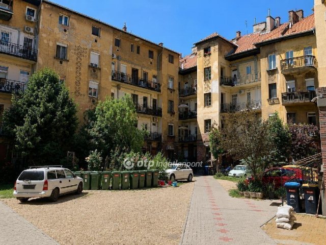 Eladó téglalakás, Budapesten, VIII. kerületben 60.99 M Ft