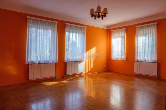 Eladó családi ház, Budapesten, XVI. kerületben 380 M Ft
