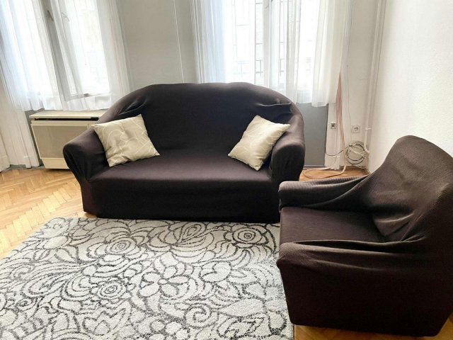 Eladó téglalakás, Budapesten, VI. kerületben, Jókai utcában