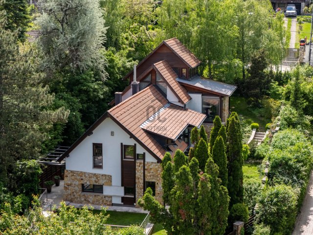 Eladó családi ház, Solymáron 399 M Ft, 6 szobás